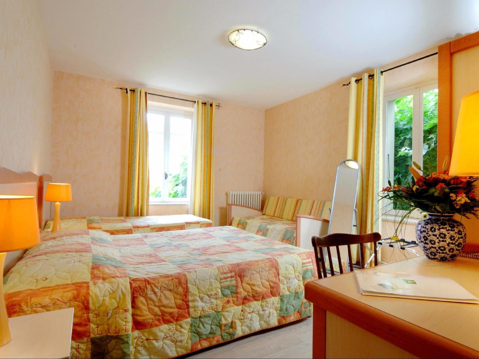 Logis Hotel Des Voyageurs Restaurant La Bonne Tabl'Hay ลีวร็อง-โซร์-โดรม ภายนอก รูปภาพ