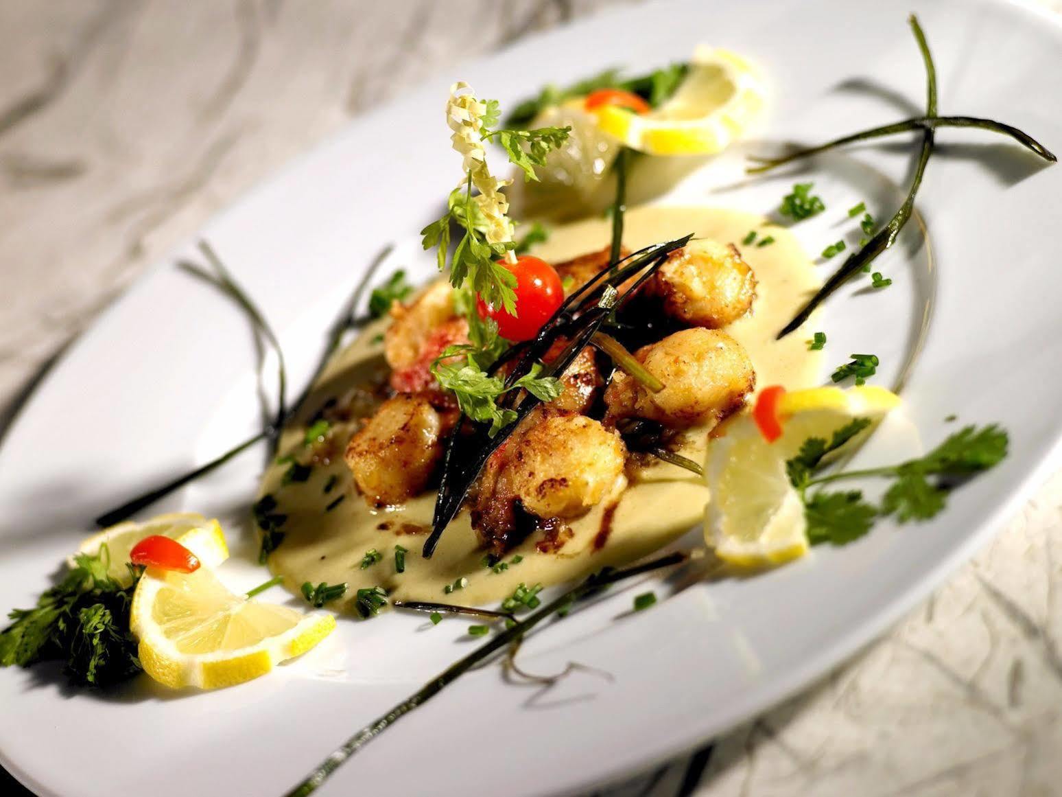 Logis Hotel Des Voyageurs Restaurant La Bonne Tabl'Hay ลีวร็อง-โซร์-โดรม ภายนอก รูปภาพ